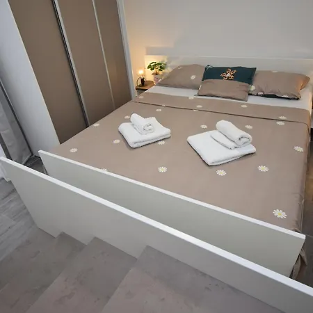 Apartman Sandra Apartment