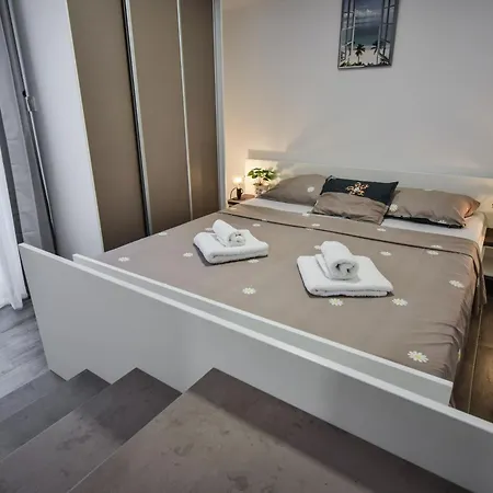 Apartment Apartman Sandra Trogir