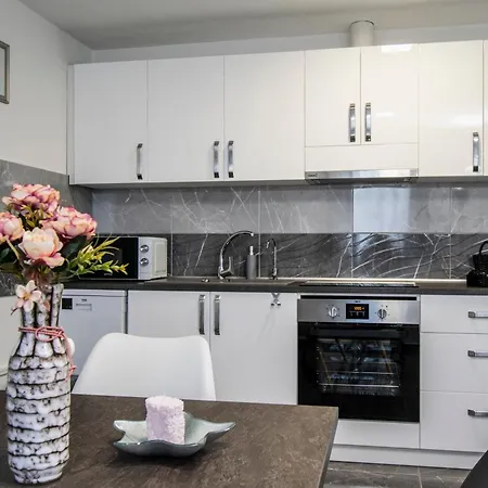 Apartman Sandra Apartment